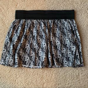Black & White Floral Print Skirt